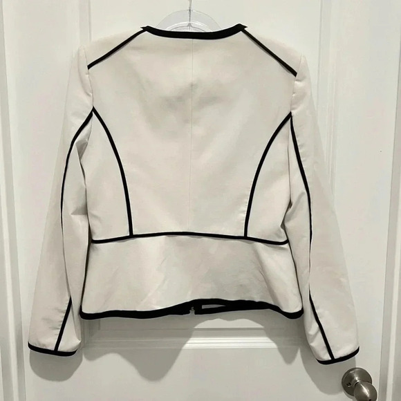 Calvin Klein White Blazer with Black Trim Vintage - Picture 10 of 13